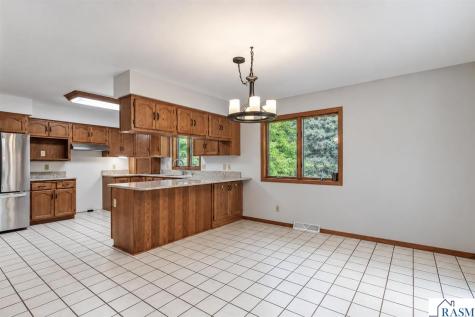 61785 Sunset Lane New Ulm MN 56073