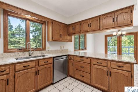 61785 Sunset Lane New Ulm MN 56073
