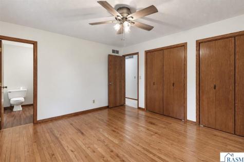61785 Sunset Lane New Ulm MN 56073
