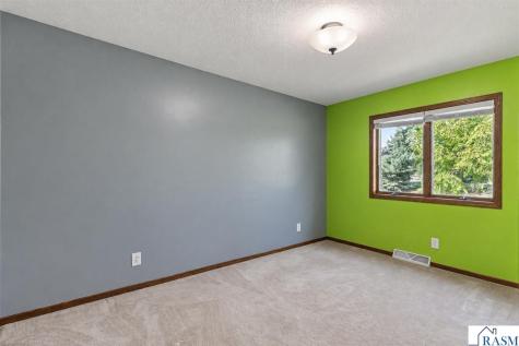 61785 Sunset Lane New Ulm MN 56073