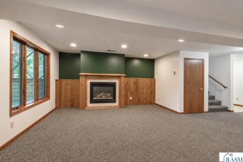 61785 Sunset Lane New Ulm MN 56073