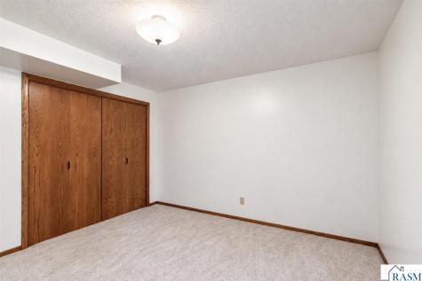 61785 Sunset Lane New Ulm MN 56073