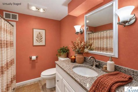 61785 Sunset Lane New Ulm MN 56073