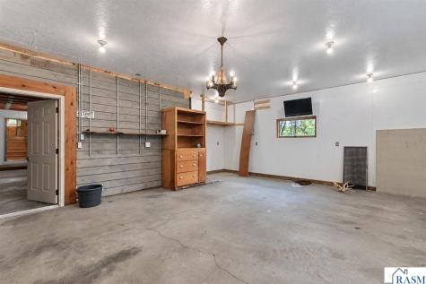 61785 Sunset Lane New Ulm MN 56073