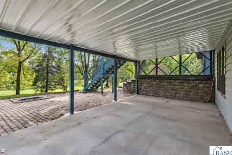 61785 Sunset Lane New Ulm MN 56073