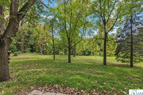61785 Sunset Lane New Ulm MN 56073