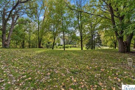 61785 Sunset Lane New Ulm MN 56073