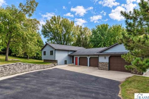 61785 Sunset Lane New Ulm MN 56073