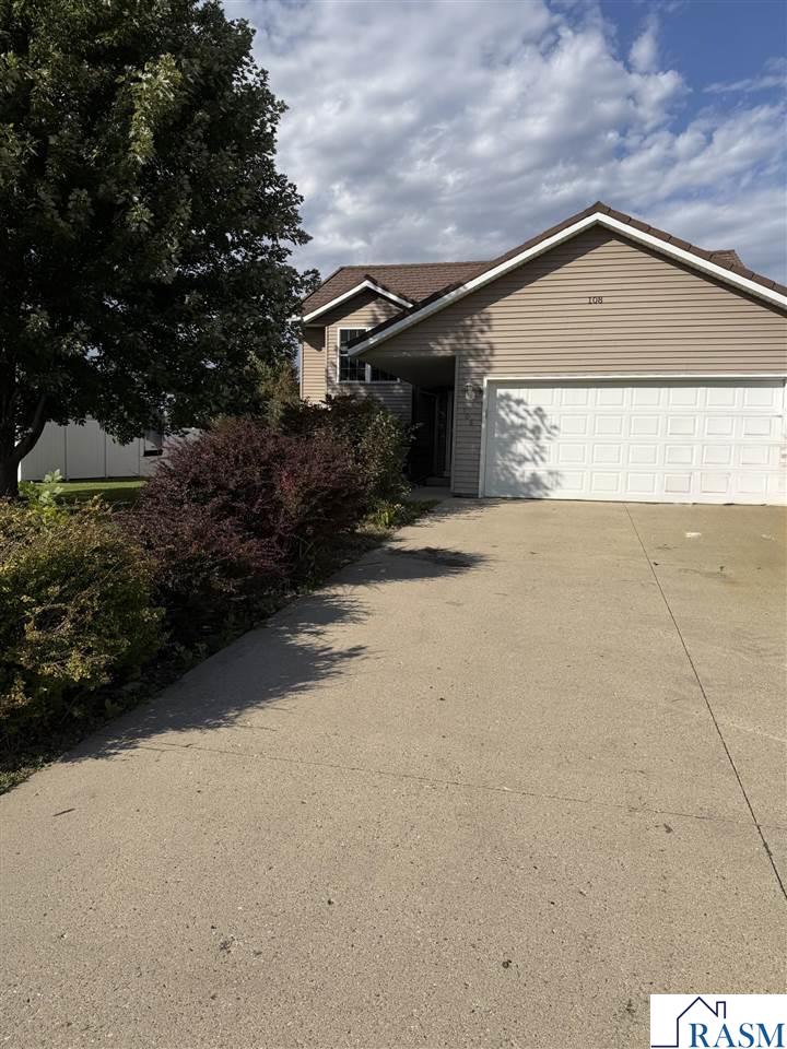 108 Meadow Lane Janesville MN 56048
