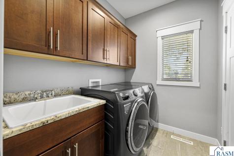 317 Oak Marsh Drive Mankato MN 56001