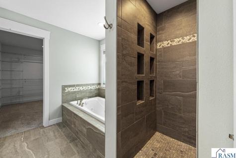 317 Oak Marsh Drive Mankato MN 56001