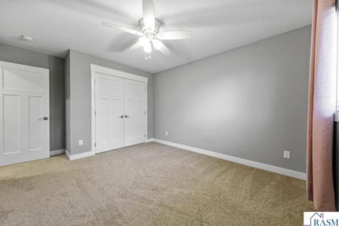 317 Oak Marsh Drive Mankato MN 56001