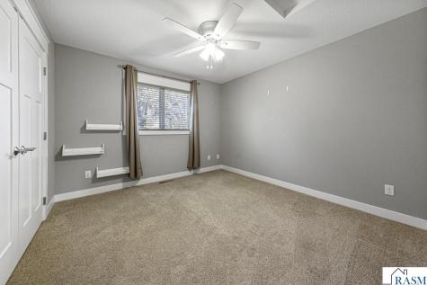 317 Oak Marsh Drive Mankato MN 56001