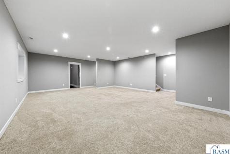 317 Oak Marsh Drive Mankato MN 56001