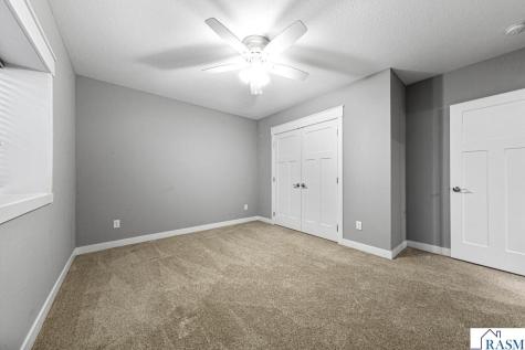 317 Oak Marsh Drive Mankato MN 56001