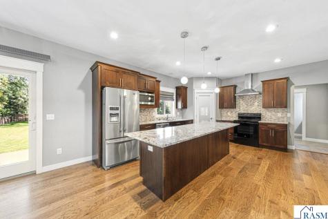 317 Oak Marsh Drive Mankato MN 56001