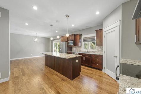 317 Oak Marsh Drive Mankato MN 56001