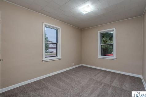 212 E Rock Street Mankato MN 56001-3047