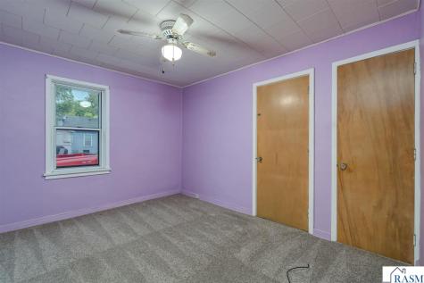 212 E Rock Street Mankato MN 56001-3047