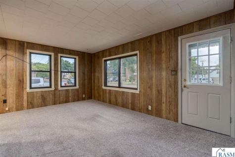 212 E Rock Street Mankato MN 56001-3047