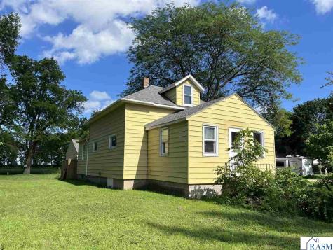 302 County Road 19 N Odin MN 56160