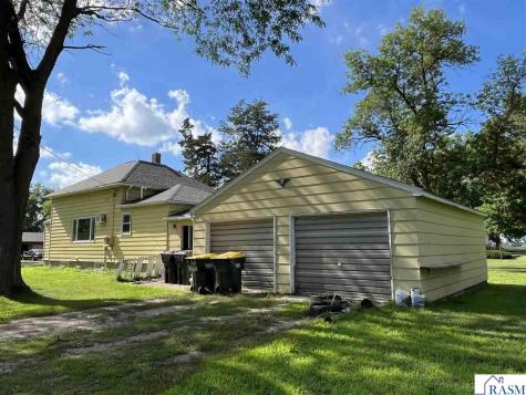 302 County Road 19 N Odin MN 56160