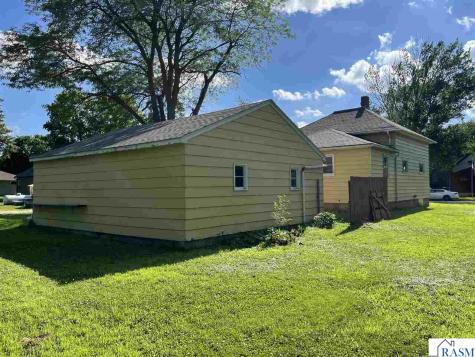 302 County Road 19 N Odin MN 56160