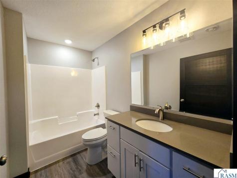 206 Barony Road Le Sueur MN 56058-2075