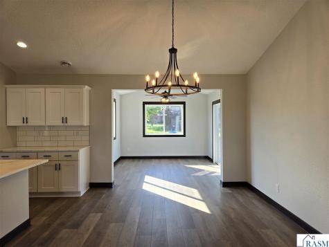 206 Barony Road Le Sueur MN 56058-2075