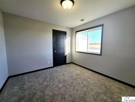 206 Barony Road Le Sueur MN 56058-2075