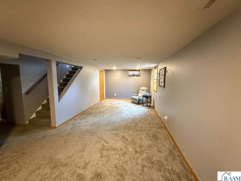 1326 N Payne Street New Ulm MN 56073