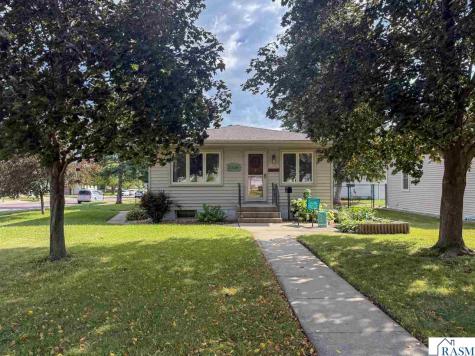 1326 N Payne Street New Ulm MN 56073