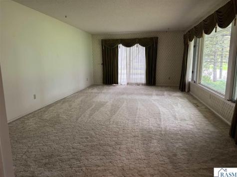 15 SE 10 Street Wells MN 56097