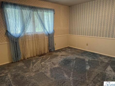 15 SE 10 Street Wells MN 56097