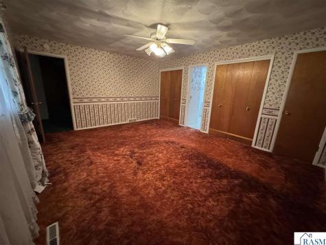 15 SE 10 Street Wells MN 56097