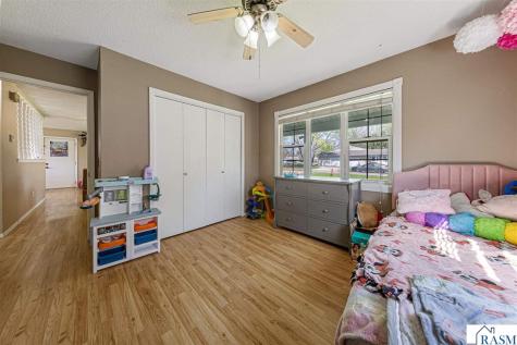 404 3rd Avenue Pemberton MN 56078