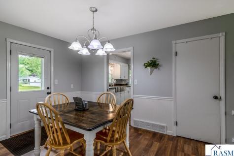 360 N Park Avenue Le Center MN 56057