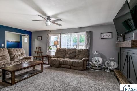 360 N Park Avenue Le Center MN 56057
