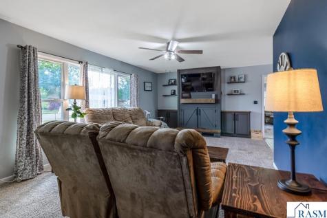 360 N Park Avenue Le Center MN 56057