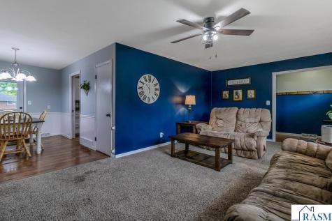 360 N Park Avenue Le Center MN 56057