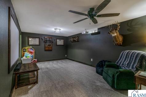 360 N Park Avenue Le Center MN 56057