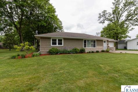 360 N Park Avenue Le Center MN 56057