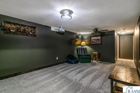 360 N Park Avenue Le Center MN 56057