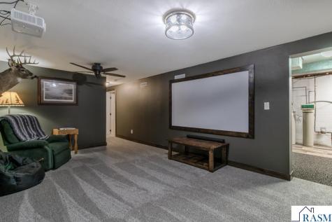 360 N Park Avenue Le Center MN 56057
