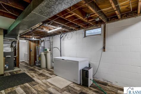 360 N Park Avenue Le Center MN 56057