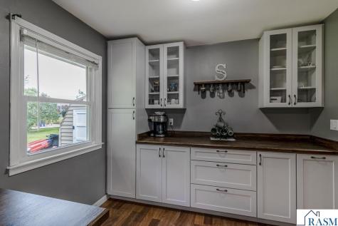 360 N Park Avenue Le Center MN 56057