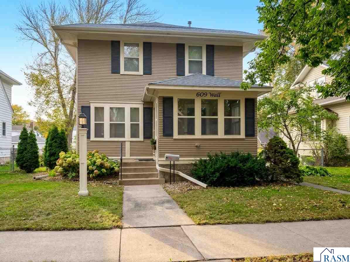 609 Wall Street North Mankato MN 56003