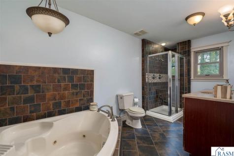 373 Carol Court North Mankato MN 56003