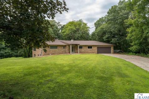 373 Carol Court North Mankato MN 56003