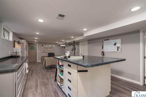 373 Carol Court North Mankato MN 56003